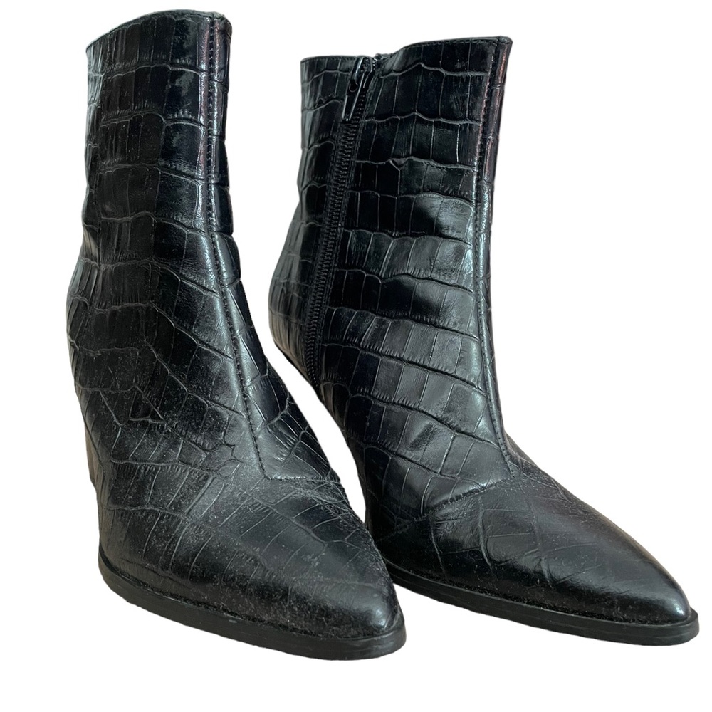 Jaggar Grounded Croc Embossed Leather Zip Booties Siz… Gem